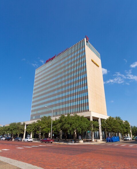 More Photos Of 1500 Broadway St, Lubbock Office For Lease