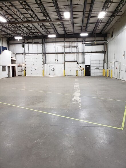 More Photos Of 3528 W 500 S, Salt Lake City Manufacturing For Lease