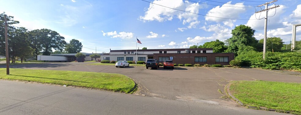 More Photos Of 70 Stoddard Ave, North Haven Warehouse For Sale
