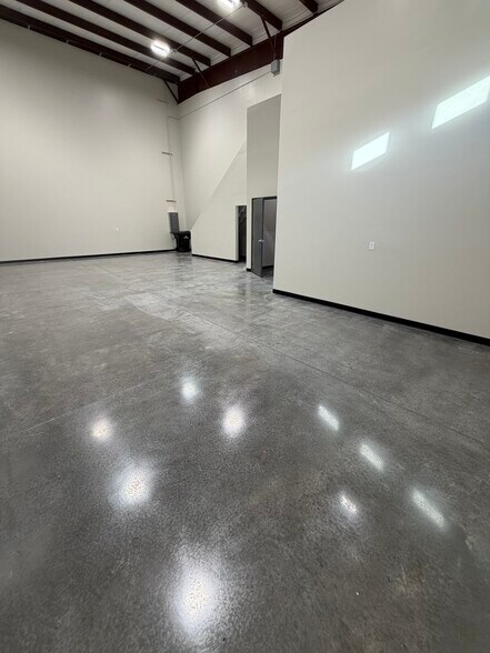 More Photos Of 3584 N Main St, Spanish Fork Industrial For Lease