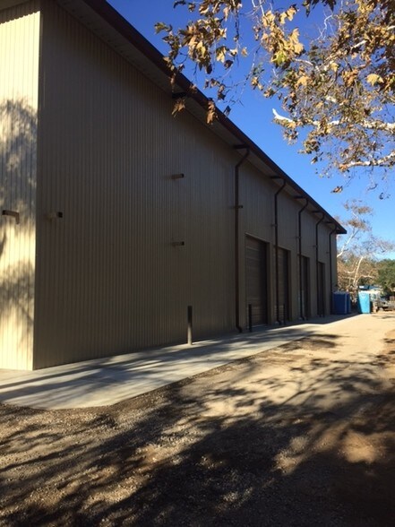 More Photos Of 2525 Old Highway 395, Rainbow Warehouse For Lease