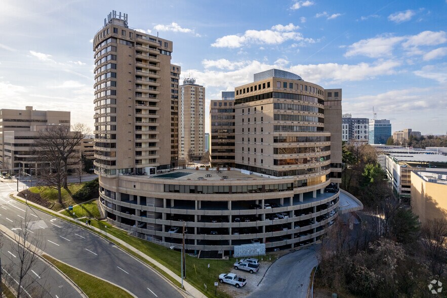 More Photos Of 300 E Joppa Rd, Towson Office For Lease