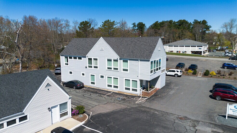 More Photos Of 189 Quincy St, Brockton Medical For Sale