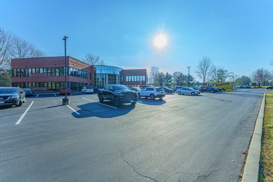 More Photos Of 10 Maxwell Dr, Clifton Park Medical For Lease