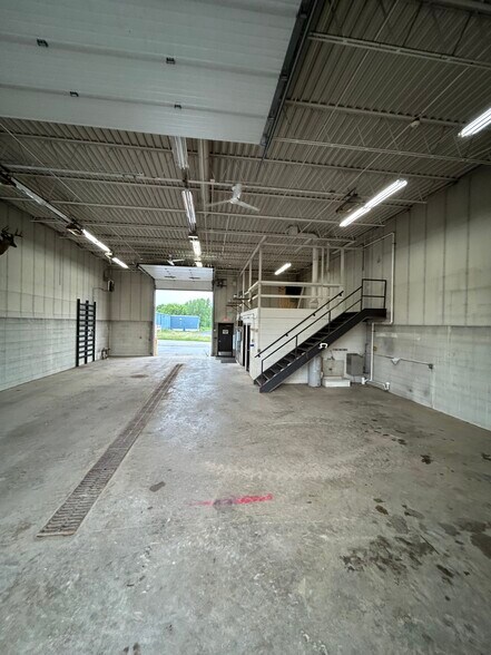 More Photos Of 902 Pine Ave, Saint Croix Falls Service For Sale