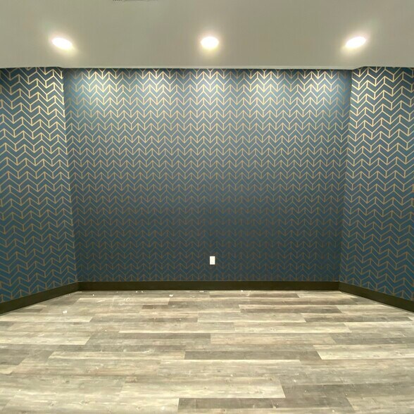 More Photos Of 3029 S Sherwood Forest Blvd, Baton Rouge Loft Creative Space For Sale