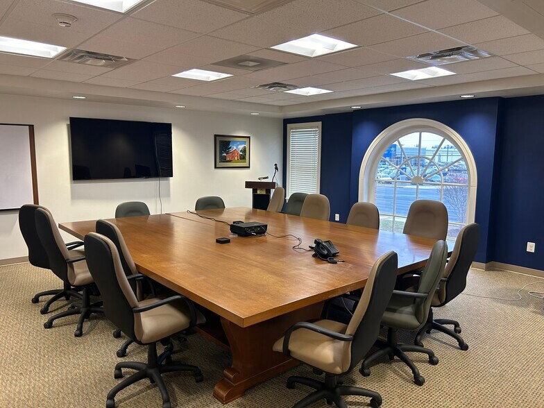 More Photos Of 8780 Centreville Rd, Manassas General Retail For Sale