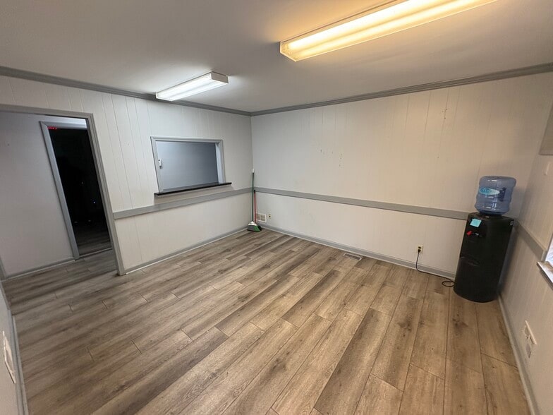 More Photos Of 2417 Candler Rd, Decatur Office For Lease