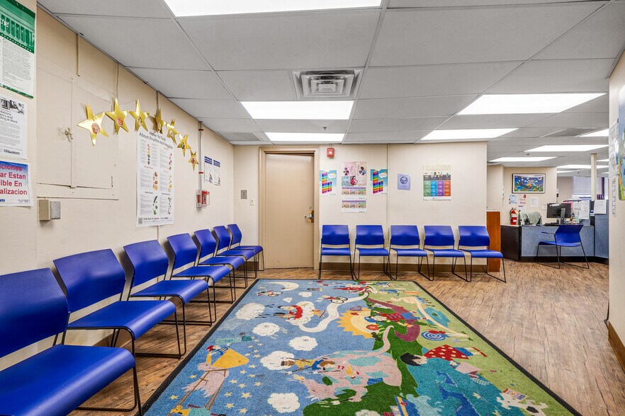 More Photos Of 313 State St, Perth Amboy Office Residential For Lease