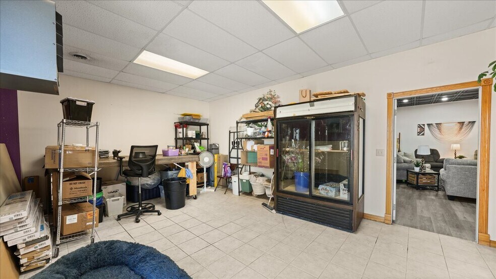 More Photos Of 307 N Washington St, Melrose Warehouse For Sale