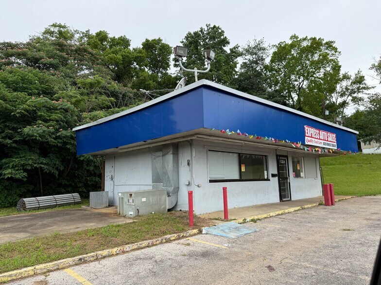 More Photos Of 1324 Bessemer Rd, Birmingham Convenience Store For Sale