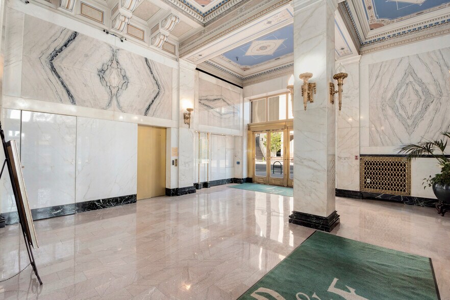 More Photos Of 1601 Arapahoe St, Denver Office For Sale