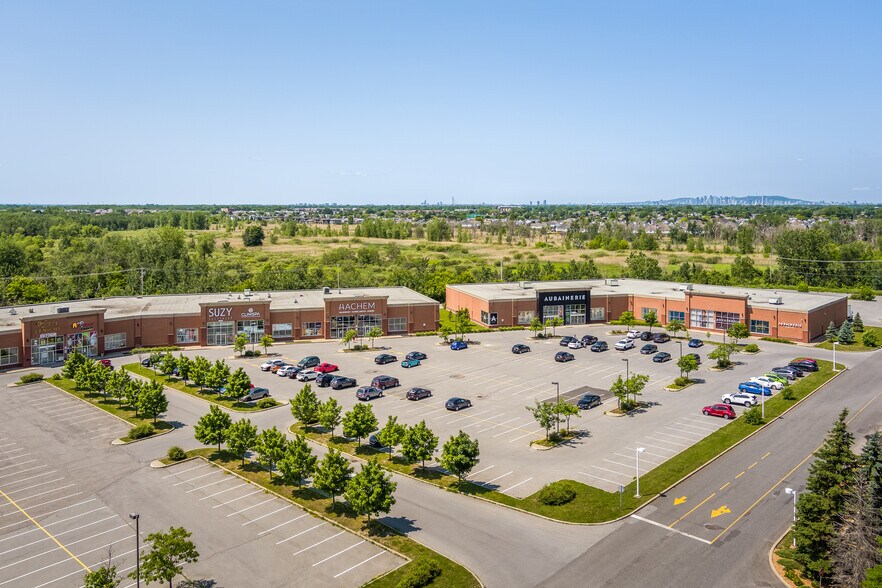 More Photos Of 1011-1195 BOUL St-Bruno, St-Bruno-de-Montarville Unknown For Lease