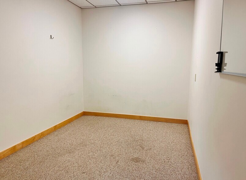 More Photos Of 411 Front St, Brainerd Office For Lease