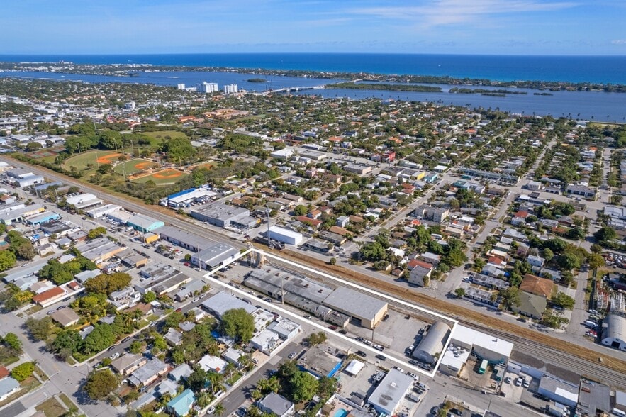 Primary Photo Of 5112 Georgia Ave, West Palm Beach Manufacturing For Sale