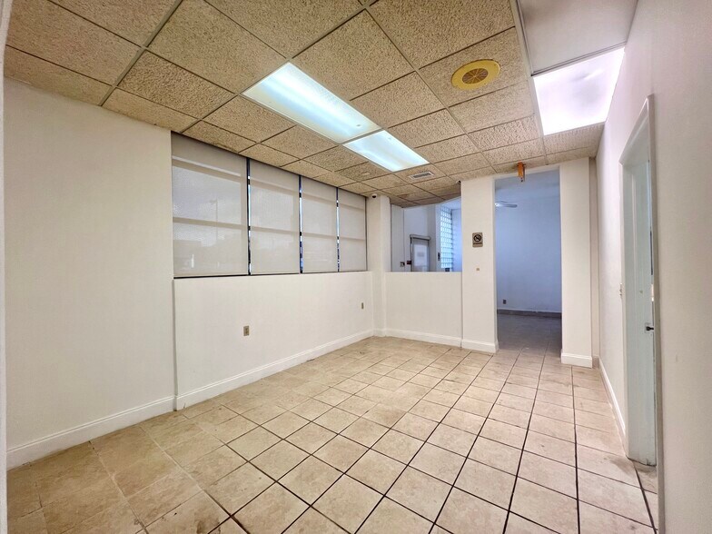 More Photos Of 4908 SW 8th St, Miami Medical For Lease