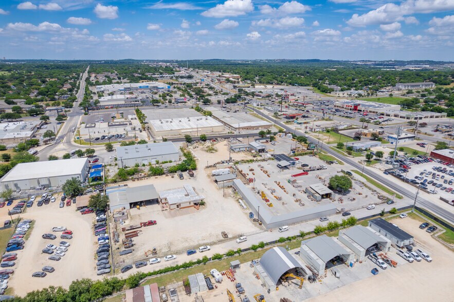 More Photos Of 4350 Naco Pass, San Antonio Service For Sale