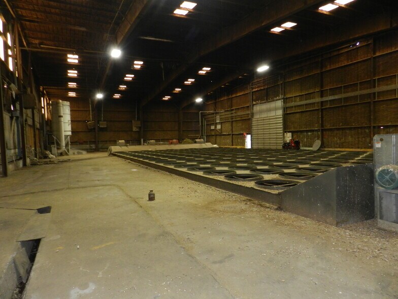 More Photos Of 430 W 8th St, Delta Unknown For Lease