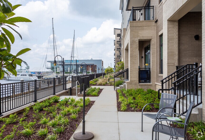 More Photos Of 901 Nutt St, Wilmington Multifamily For Sale