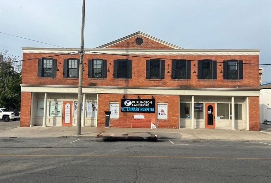 Primary Photo Of 484 John St, Burlington Storefront Retail Office For Sale