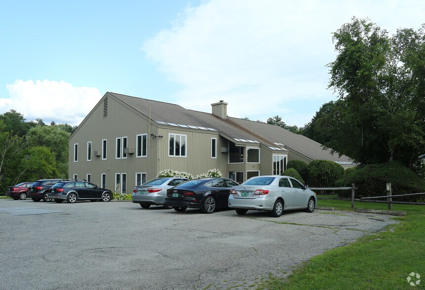 More Photos Of 198 N Main St, Rutland Office For Sale
