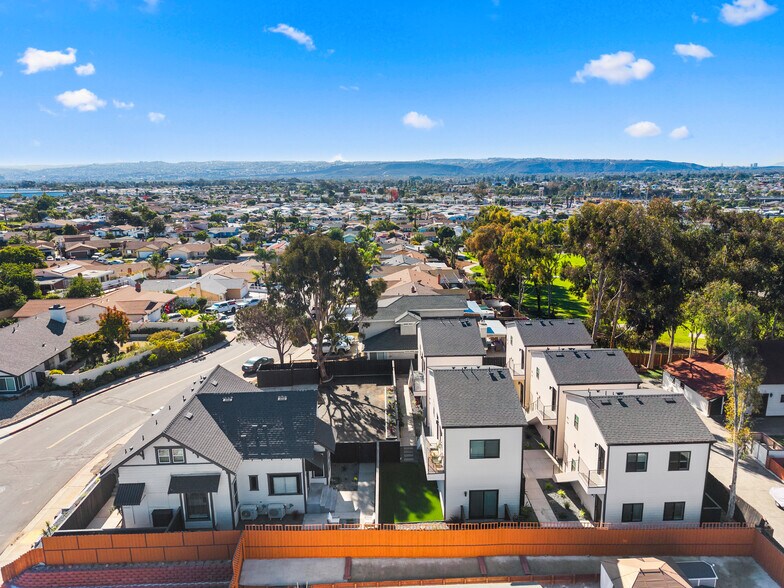 More Photos Of 832 Desty St, San Diego Apartments For Sale