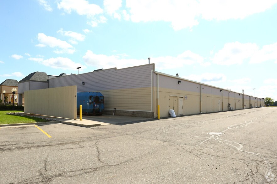 More Photos Of 1475 N Burkhart Rd, Howell Unknown For Lease
