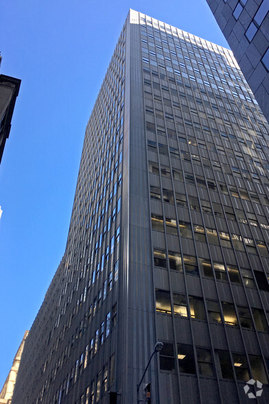 Primary Photo Of 110 William St, New York Office For Lease