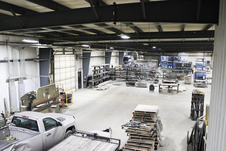 More Photos Of 895 W County Road 350 N, North Vernon Warehouse For Sale