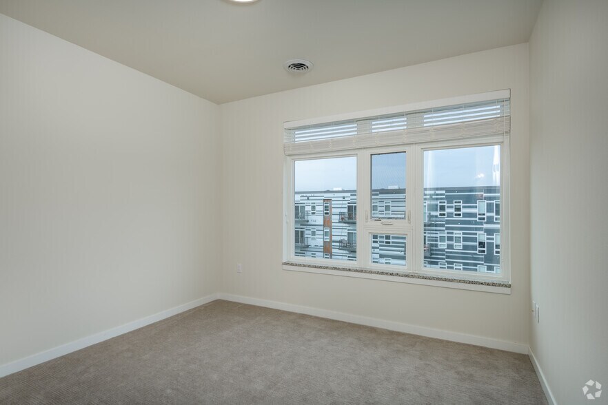 More Photos Of 1482 S 84th St, West Allis Apartments For Lease