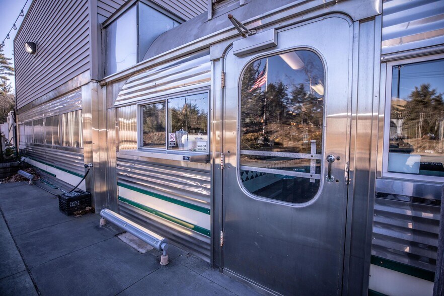 More Photos Of 1421 NH Route 119, Rindge Restaurant For Sale