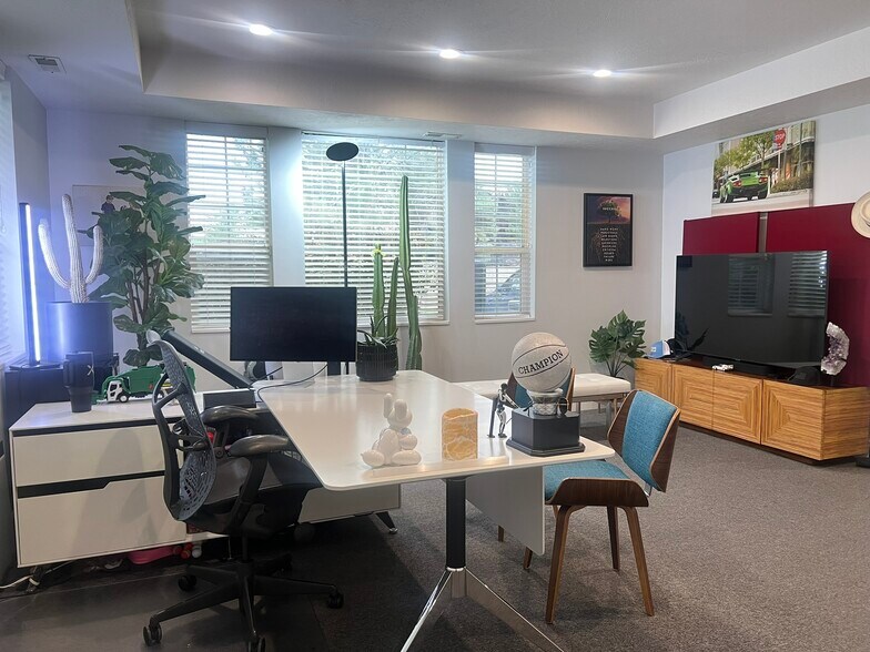 More Photos Of 9537 S 700 E, Sandy Office For Sale