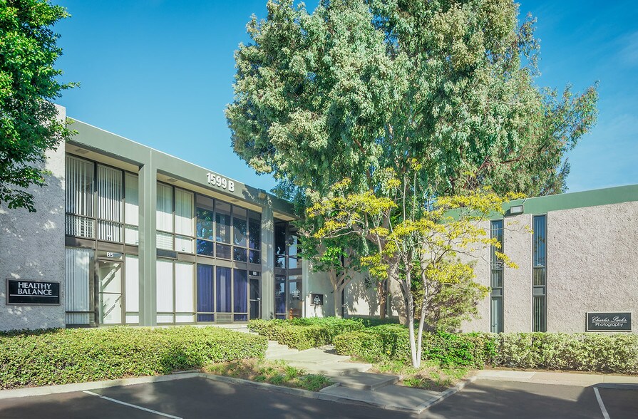 Primary Photo Of 729 W 16th St, Costa Mesa Research And Development For Lease