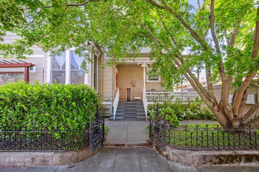 More Photos Of 1645 Main St, Napa Apartments For Sale