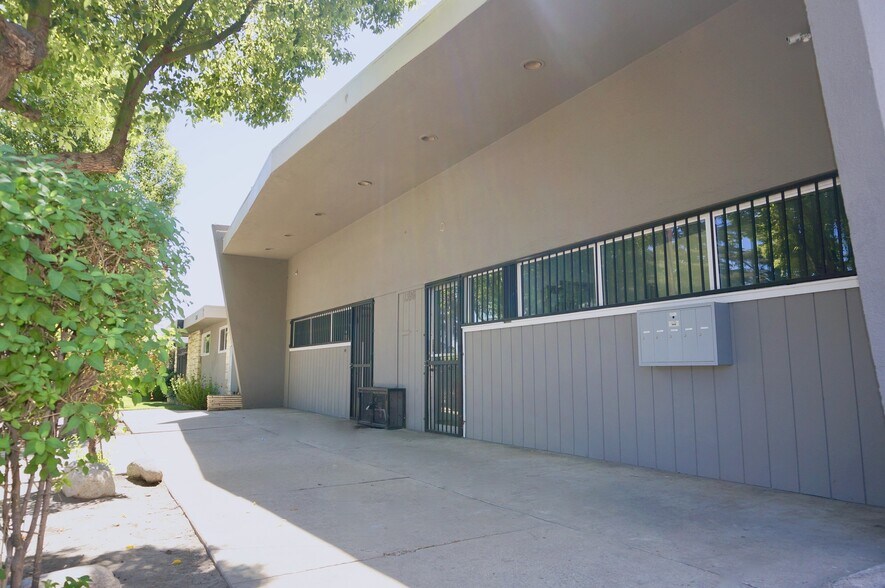 More Photos Of 1384 N Waterman Ave, San Bernardino Office For Lease