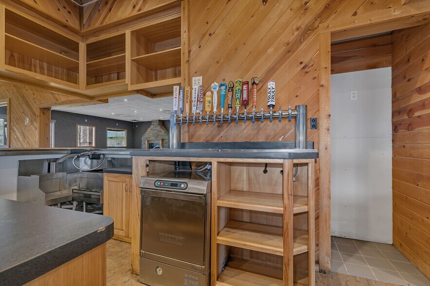 More Photos Of 14860 165th Ave, Becker Restaurant For Sale