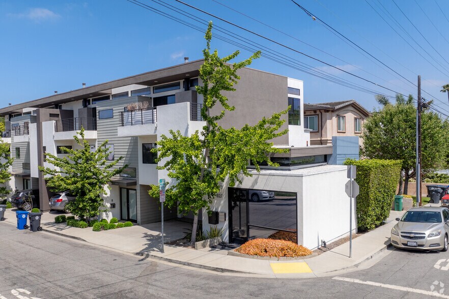 Primary Photo Of 627 Aviation Way, Manhattan Beach Loft Creative Space For Lease
