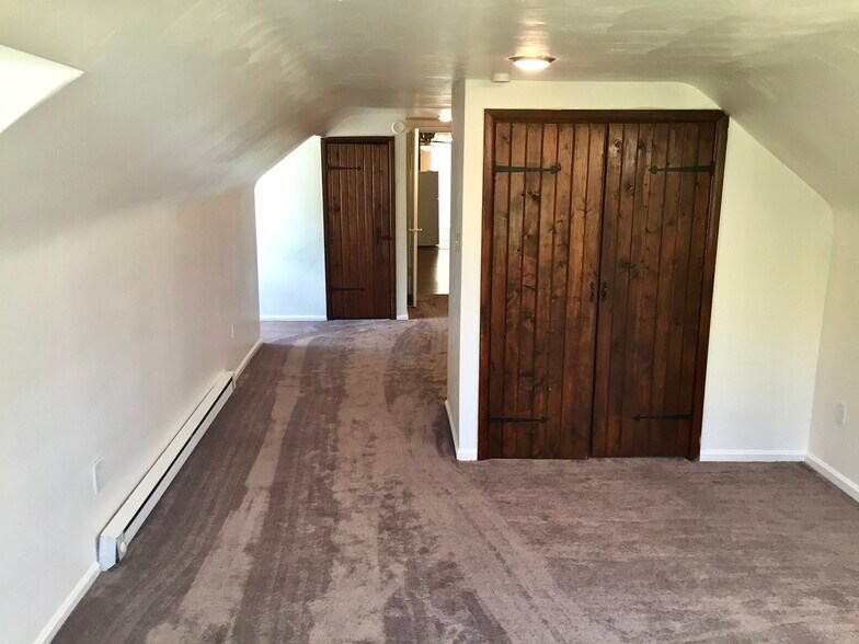 More Photos Of 147 Georgetown Rd, Beaver Falls Apartments For Sale