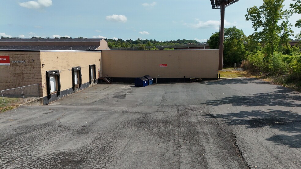 More Photos Of 10 N Ferry St, Albany Warehouse For Sale