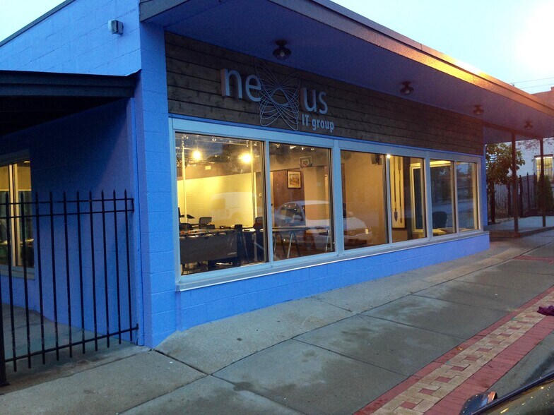 More Photos Of 7512 W 80th St, Overland Park Storefront For Lease