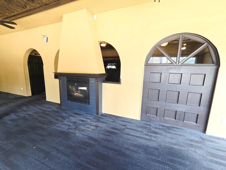 More Photos Of 10560 82nd Ave NW, Edmonton Restaurant For Sale
