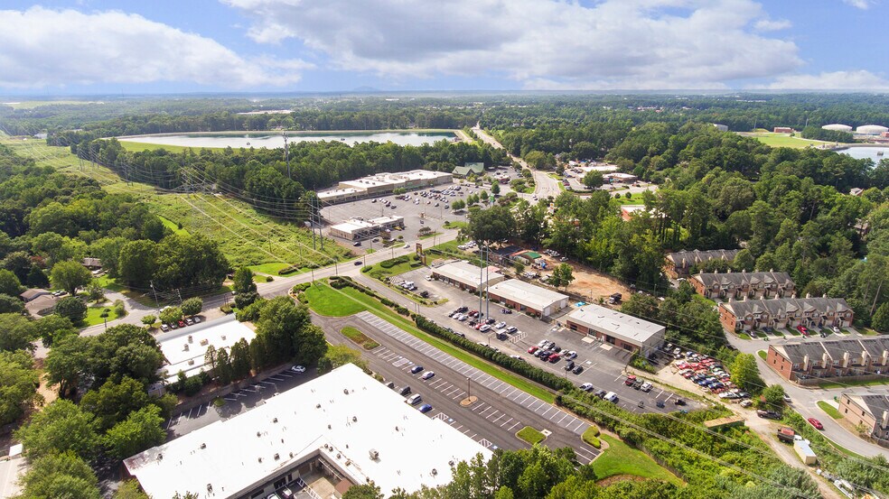 More Photos Of 5076 Winters Chapel Rd, Atlanta Office For Lease