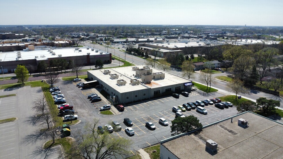 More Photos Of 9221 Quivira Rd, Overland Park Medical For Sale