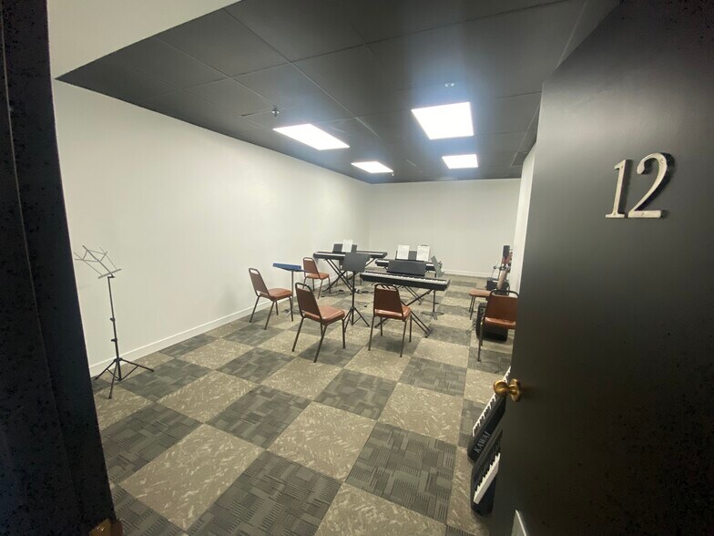 More Photos Of 5776 Shelby Oaks Dr, Memphis Religious Facility For Sale