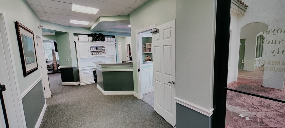 More Photos Of 3900 Colonial Blvd, Fort Myers Unknown For Lease