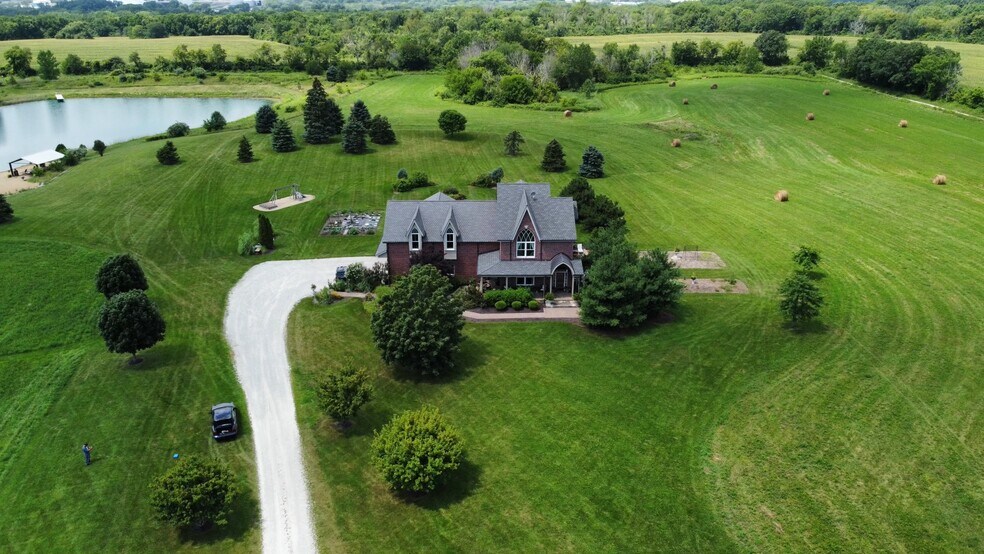 More Photos Of 23550 S Vetter Rd, Elwood Land For Sale