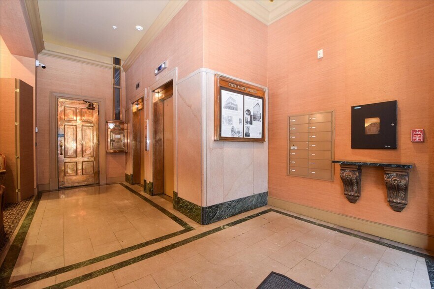 More Photos Of 102 Campbell Ave SW, Roanoke Office For Sale