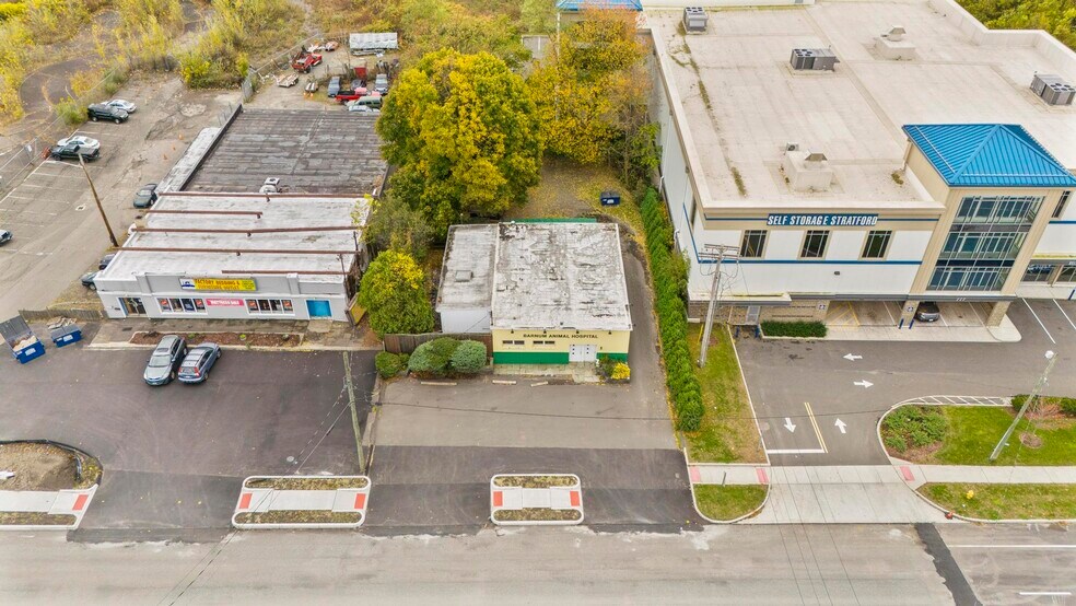 More Photos Of 755 Barnum Avenue Cutoff, Stratford Veterinarian Kennel For Sale