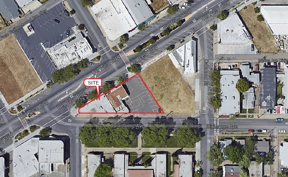 More Photos Of 2100-2110 Del Paso Blvd, Sacramento Storefront For Lease