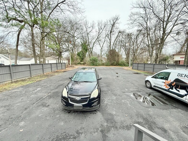 More Photos Of 208 N Gloster St, Tupelo Office For Sale